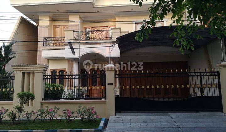 Rumah 2 Lantai Bagus SHM di Manyar Jaya, Surabaya 1