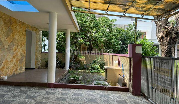 Disewakan rumah bagus Pakuwon city harga terjangkau 2