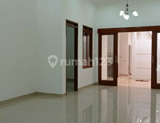 Jual rumah 2 lantai batununggal cluster 2