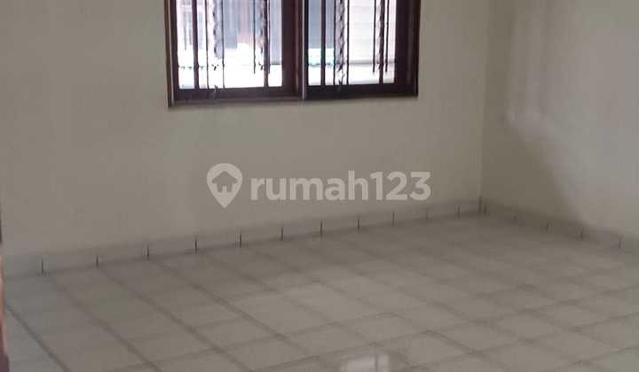 Rumah 2 Lantai Daerah Kembar Lingkungan Nyaman 2