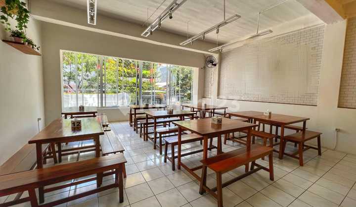 Tempat Usaha 3lt Ada Rooftop Cocok Untuk Cafe Resto Bakery Dll 
