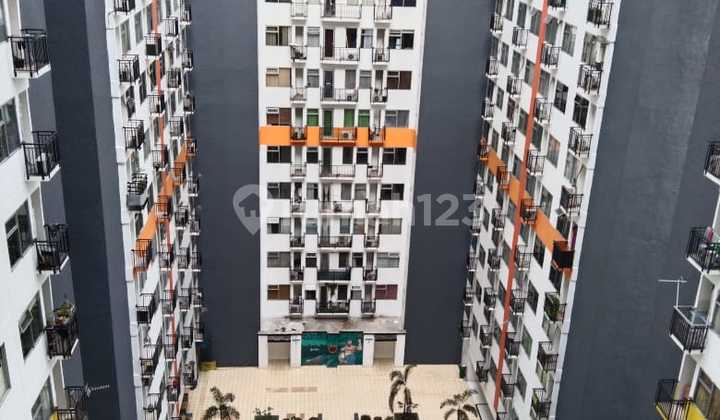 Apartemen Studio Furnished Bagus Hadap Kolam Renang 1