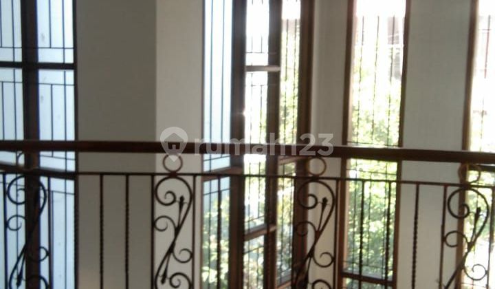 Rumah Tumbuh Dalam Cluster Batununggal Hadap Barat