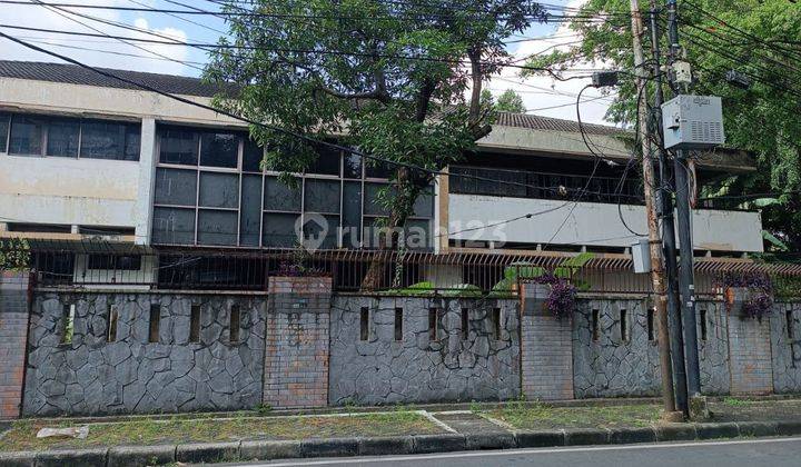 Rumah Menteng Cocok Untuk Tempat Usaha & Resto  1