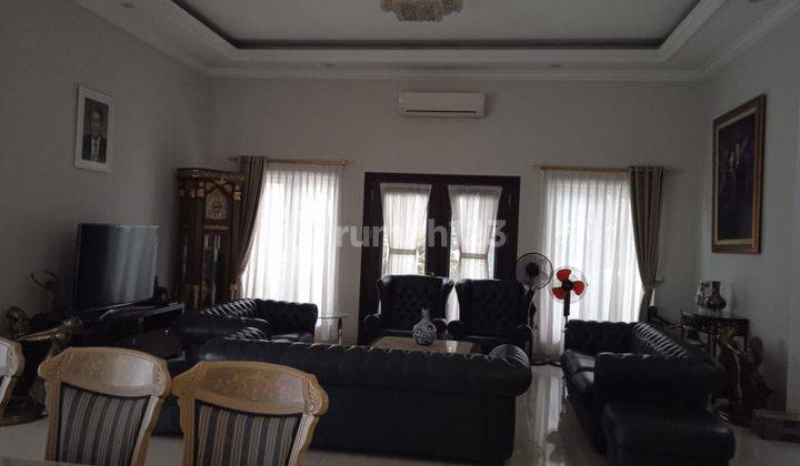 Rumah dijual daerah strategis semi furnished 18&19 2