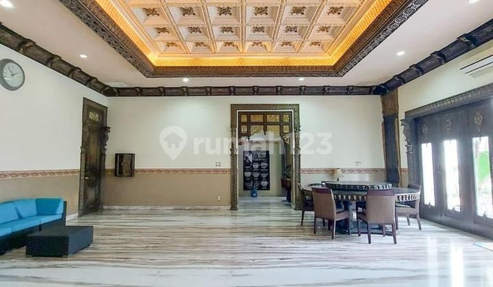 Sulthan's house for sale in Menteng, nice area 18&19