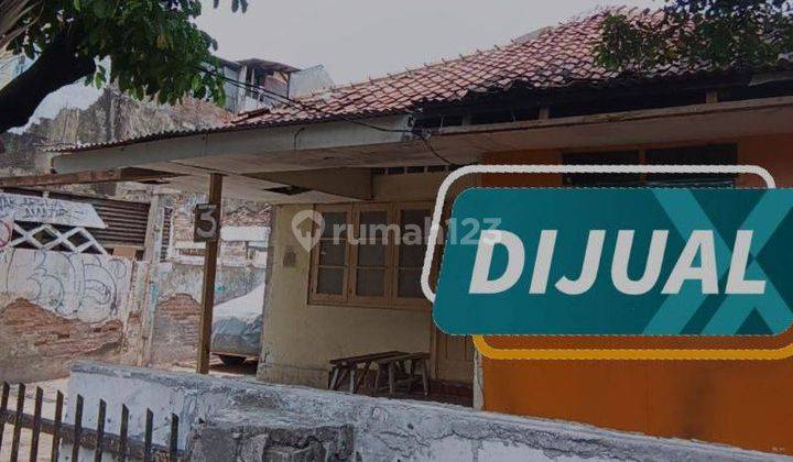 Bisa Renovasi Sesuai Selera,rumah Bangunan Lama Di Jual Lokasi Strategis 2