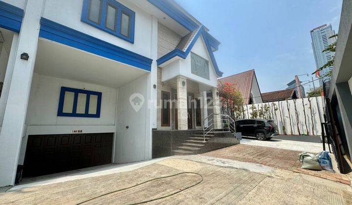 Di  Rumah Cepat Menteng Area Komersil 2