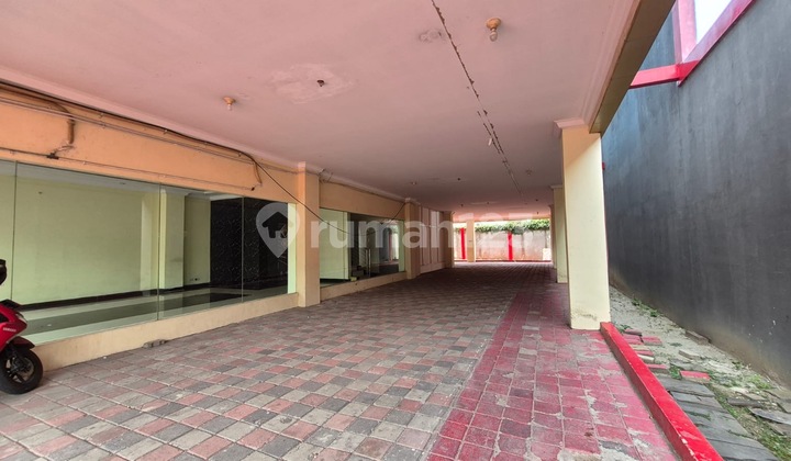 Gedung di Sewakan di Menteng,Cocok Sekali untuk Kantor Single Building