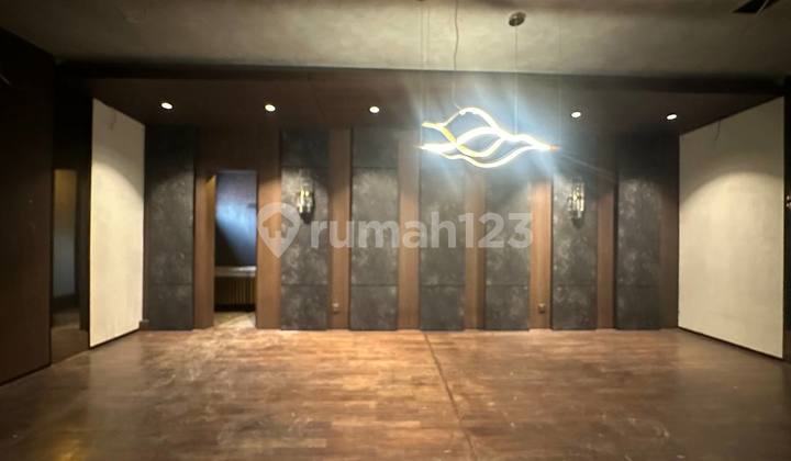 Business Space for Rent in Menteng, Suitable for Clinic and Restaurant Business Space for Rent in Menteng, Suitable for Clinic and Restaurant