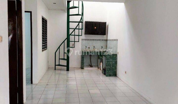 Rumah Rapi Cantik 1½lantai Metro Permata 1 Tangerang 1