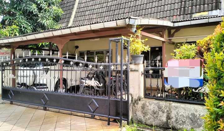 For Sale 2-Story House in Taman Alfa Indah, West Jakarta