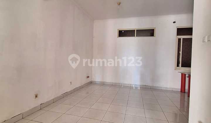 Dijual Rmh 2Lt Taman Semanan Indah Jakbar