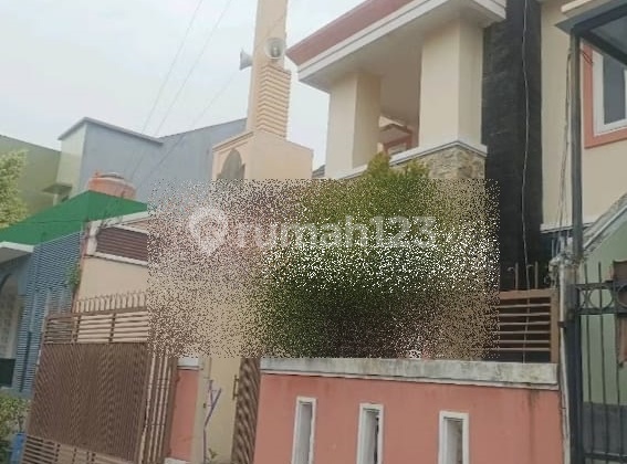 Two-Story House in Cipondoh, Strategic Location, Negotiable 2