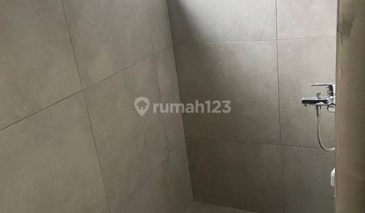 Dijual Rugi Bu Rumah 2 Lantai Metland Puri 2