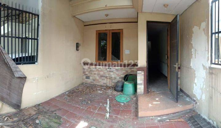 Dijual rumah tua 2lt Metro Permata Karang Tengah 1