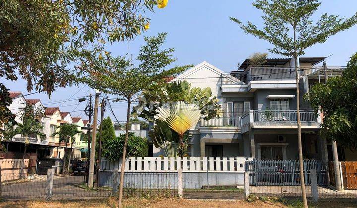 Dijual Rumah hoek 2 Lantai Taman semanan indah  1