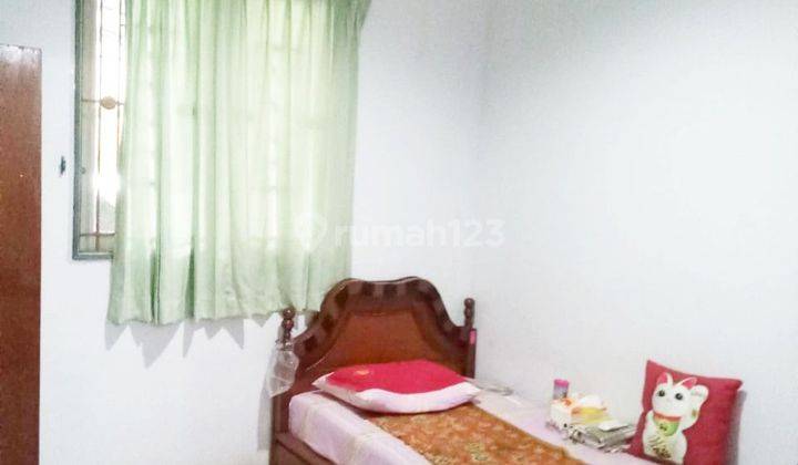 Rumah 2,5Lantai Taman Palem Lestari jakbar 2