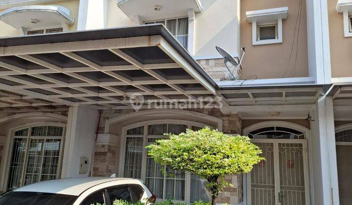 Rumah Furnish 2 Lantai Eropa Green lake City Jakbar 1