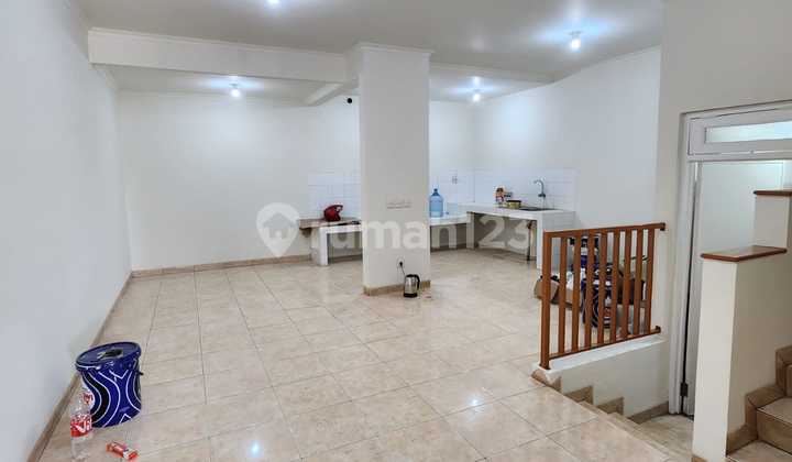 Disewa Rmh 2Lt Taman Semanan Indah Jakbar