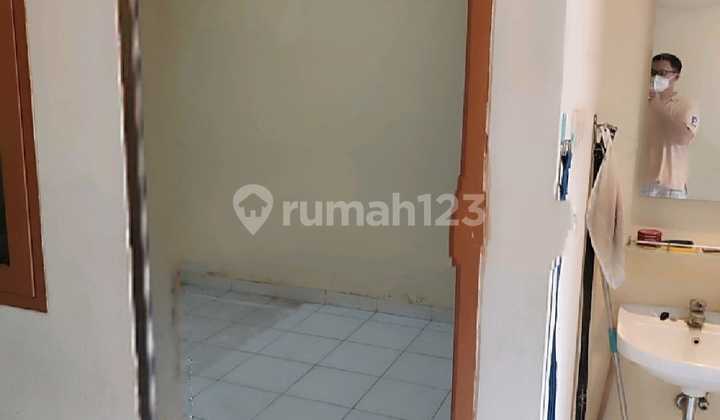 Ready-to-Occupy House in Poris Indah Tangerang Strategic Location