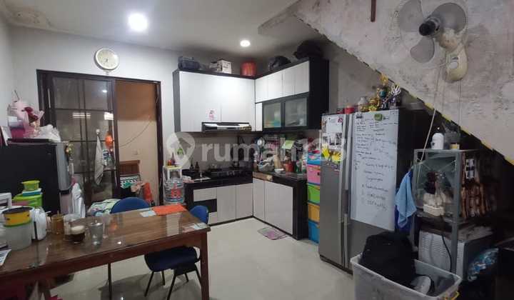 Rumah Siap huni di East Asia Green Lake City Jakarta Barat 