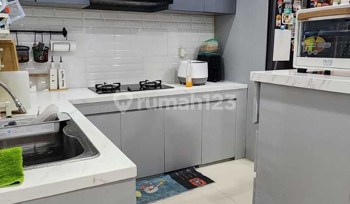 Dijual Rumah 2Lt Furnish Kav Dki Meruya Selatan Dijual Rumah 2Lt Furnish Kav Dki Meruya Selatan