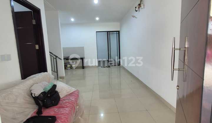 Beautiful House 2Lt Asia Greenlake City Beautiful House 2Lt Asia Greenlake City