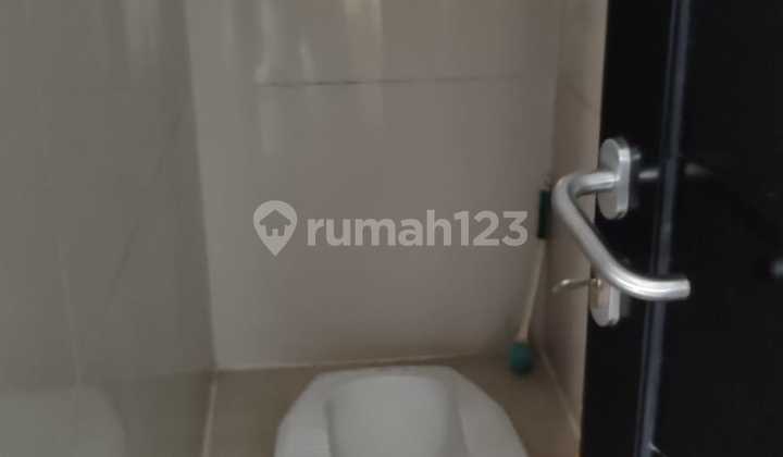 Rumah Besar 3Lt Asia Greenlake City Rumah Besar 3Lt Asia Greenlake City