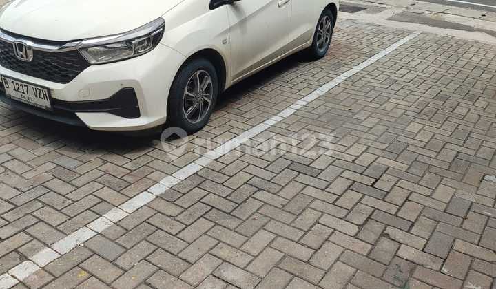 2-Story Terrace Shop House in West Cilandak, South Jakarta 2-Story Terrace Shop House in West Cilandak, South Jakarta