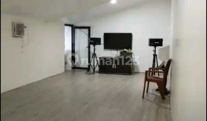 Rumah 3 Lantai Siap Huni di Pondok Kopi Jakarta Timur Strategis 2