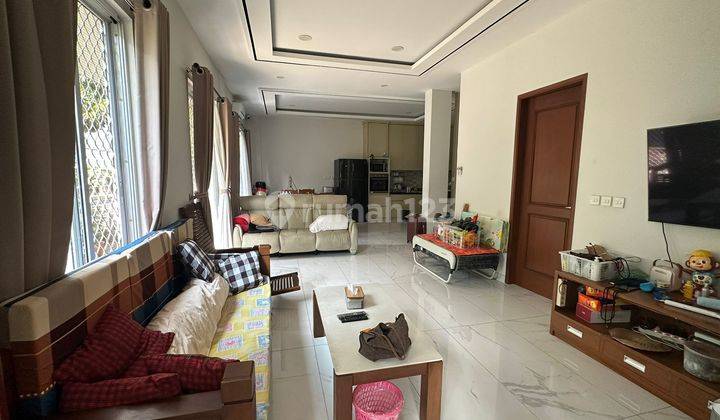 Rumah Semi Furnish di Cluster Australia Green Lake City Nego  1