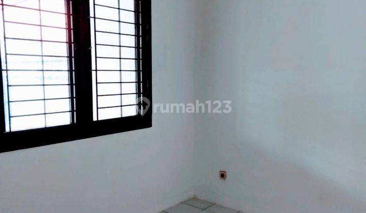 Rumah Rapi Cantik 1½lantai Metro Permata 1 Tangerang 2