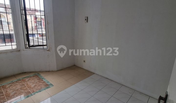 Cheap Shop House for Sale in Poris Indah Tangerang