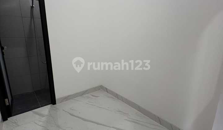 Brand New 2Lt Taman Villa Meruya Jakbar