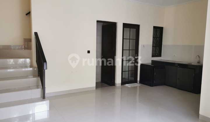 Disewakan Rumah 2lt Green Village Cipondoh Tgr  1