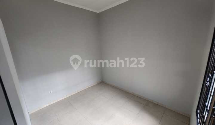 For Sale 2-Story House on DKI Plot in Meruya, West Jakarta 2