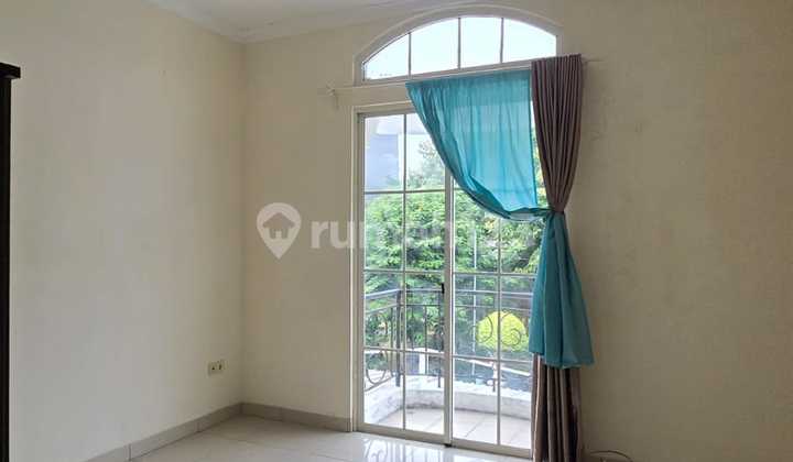 Dijual Rmh 2Lt Hoek Eropa Greenlake City