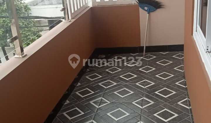 Dijual Rumah 2Lt Simprug Poris Tangerang