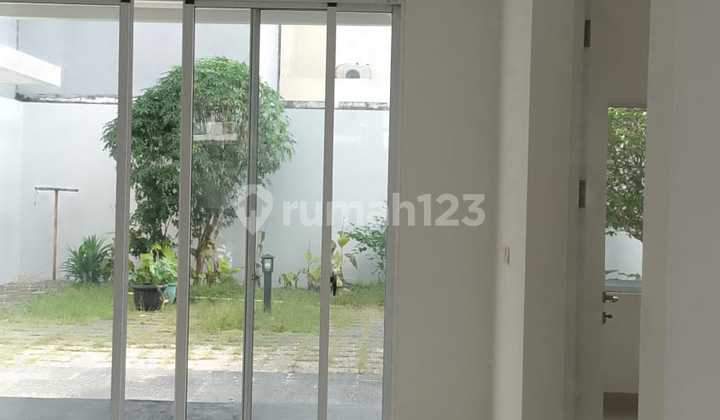 Disewakan Rmh 2Lt Amerika Latin Greenlake City