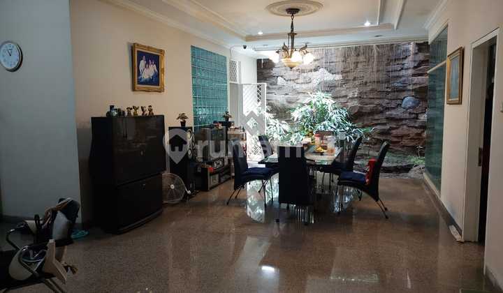 Dijual Rumah 2lt Intercon Kebon Jeruk Jakbar