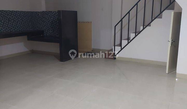 Rumah Cantik 1¼lt Kosambi Baru Jakbar 2