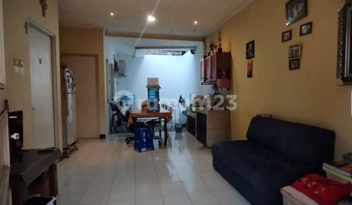 Rumah Siap Huni di Metro Permata Tangerang Strategis Nego 