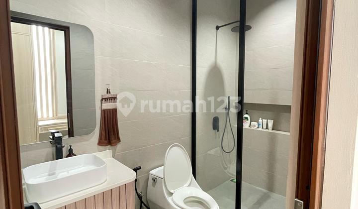 For Sale 2-Story House Furnished West Asia Glln For Sale 2-Story House Furnished West Asia Glln