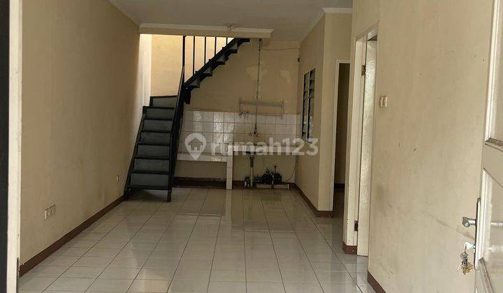 Rumah Cantik 1½ Lantai Metro Permata 1 Tangerang 1