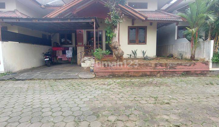 Cepat Rumah Demgan Tanah yang luas Di Ciracas Jakarta timur 2