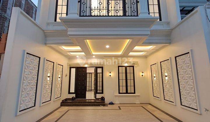 Rumah mewah di pinggir jalan utama jakarta selatan 1