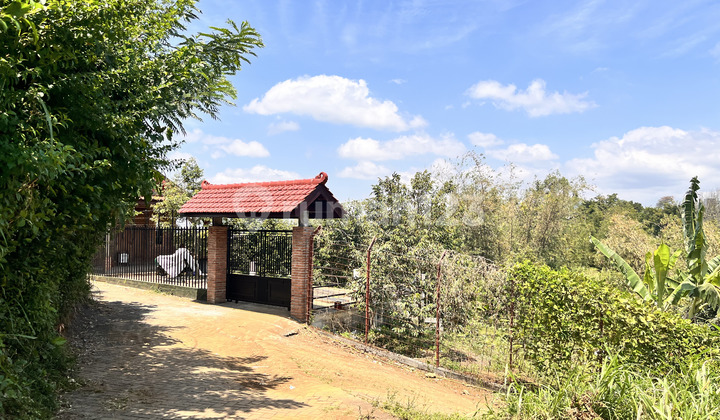 Land Plot in a Scenic Environment in Malang City, Installment Available. Land Plot in a Scenic Environment in Malang City, Installment Available.