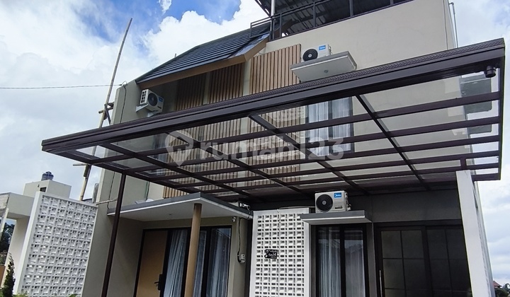 Villa Asri 800 Million Batu Malang, 3 Minutes to Alun-Alun and Selecta