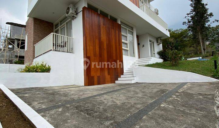 Villa Cantik Dijual View Pegunungan Kota Wisata Batu  2